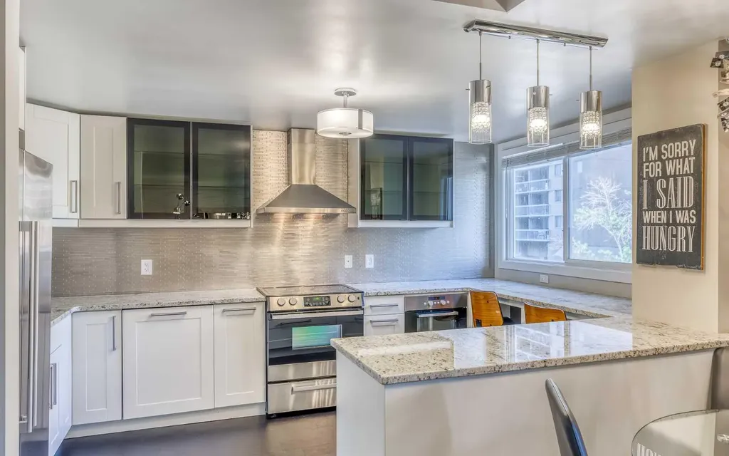 1309 14 Avenue SW Calgary AB T3C 0W3