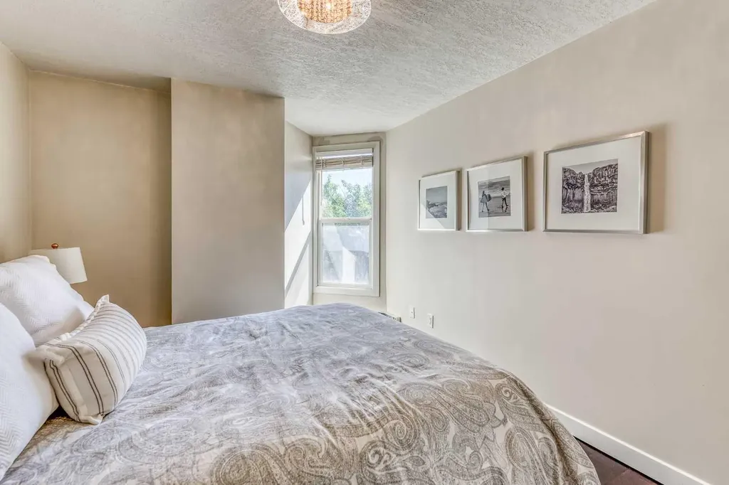 1309 14 Avenue SW Calgary AB T3C 0W3