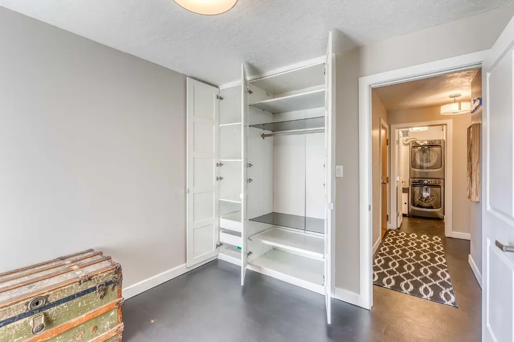 1309 14 Avenue SW Calgary AB T3C 0W3