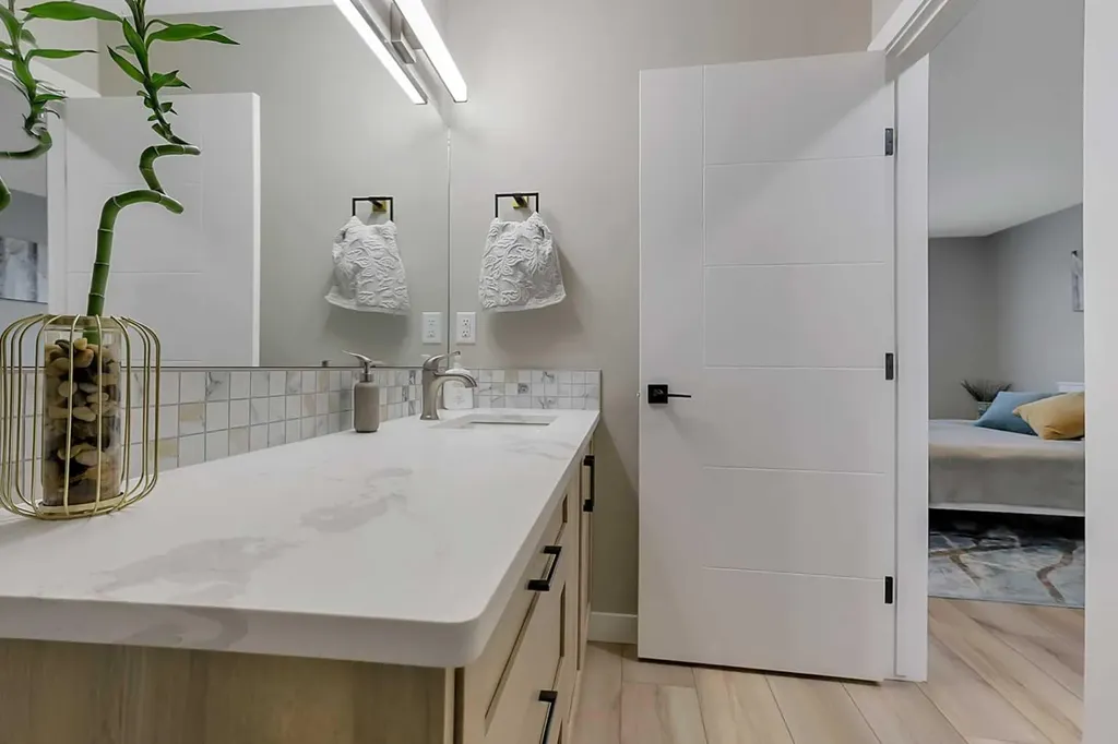 18 Athens Place Blackfalds AB T4M 0N4