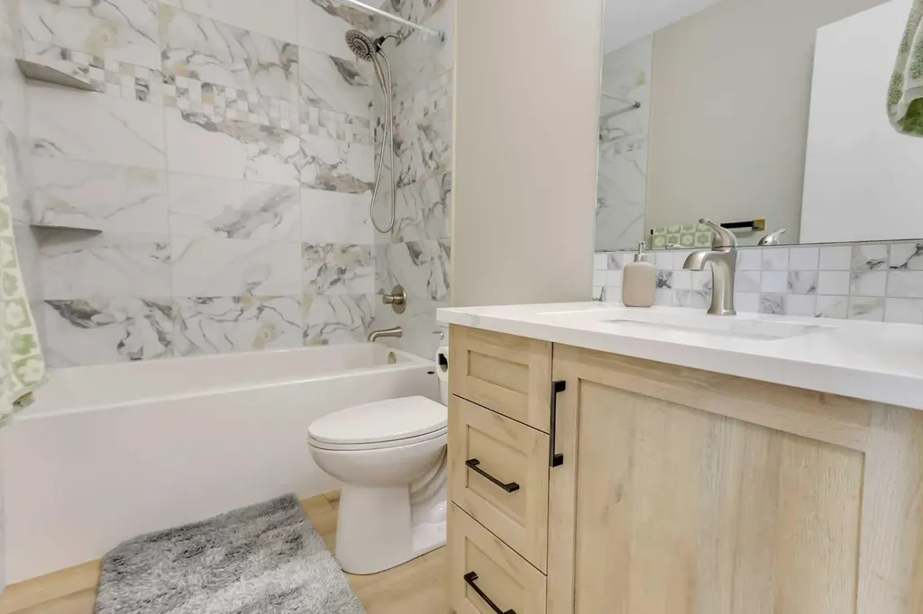 18 Athens Place Blackfalds AB T4M 0N4