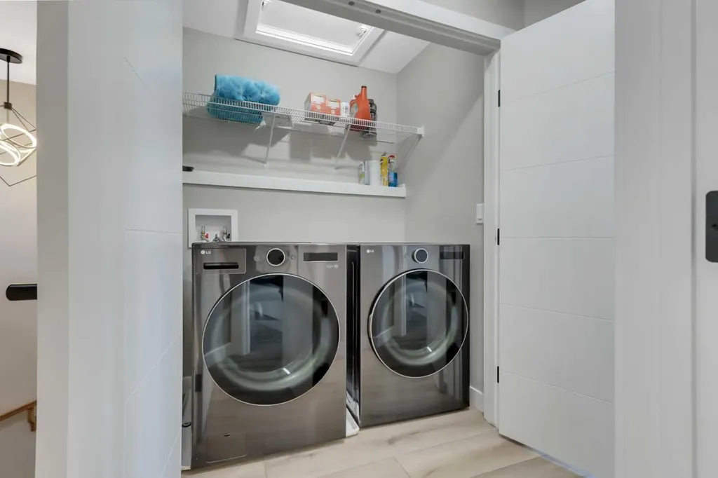 18 Athens Place Blackfalds AB T4M 0N4