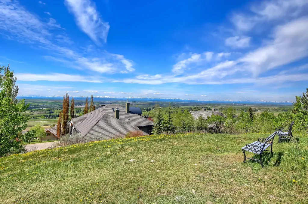 75 Anatapi Lane SW Calgary AB T3H 4G2