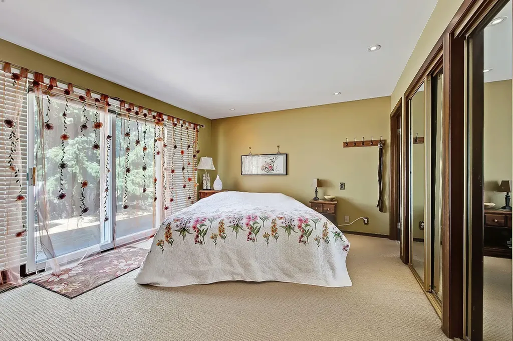 75 Anatapi Lane SW Calgary AB T3H 4G2