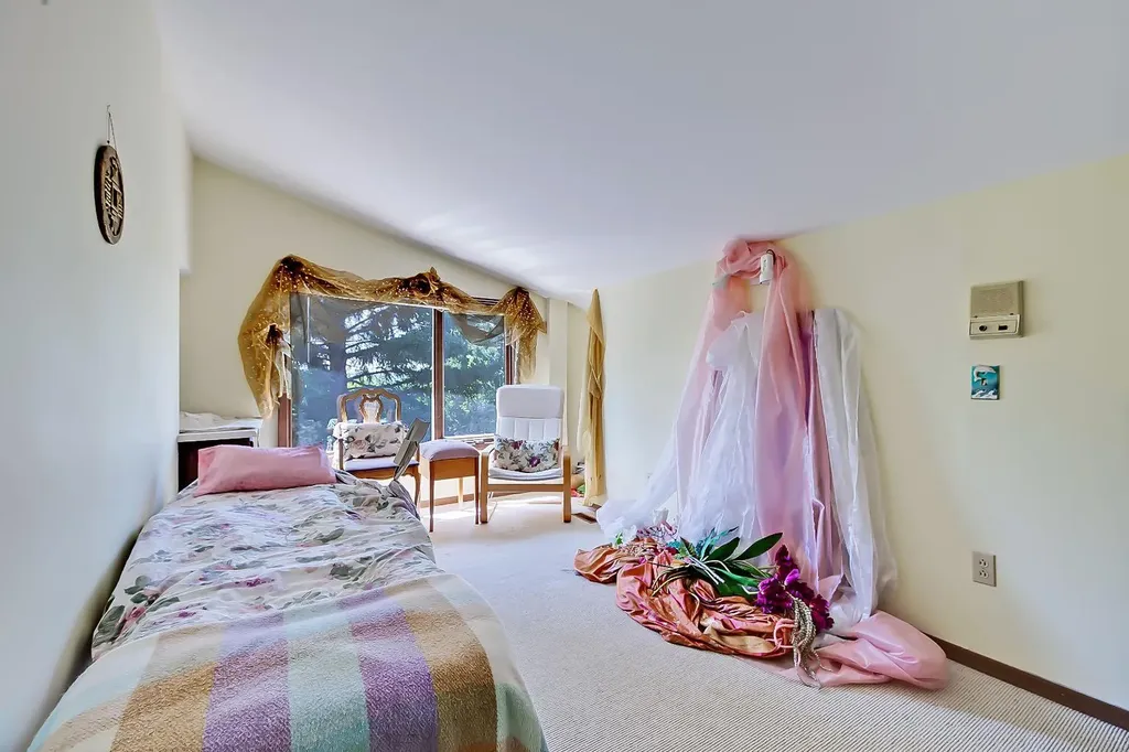 75 Anatapi Lane SW Calgary AB T3H 4G2