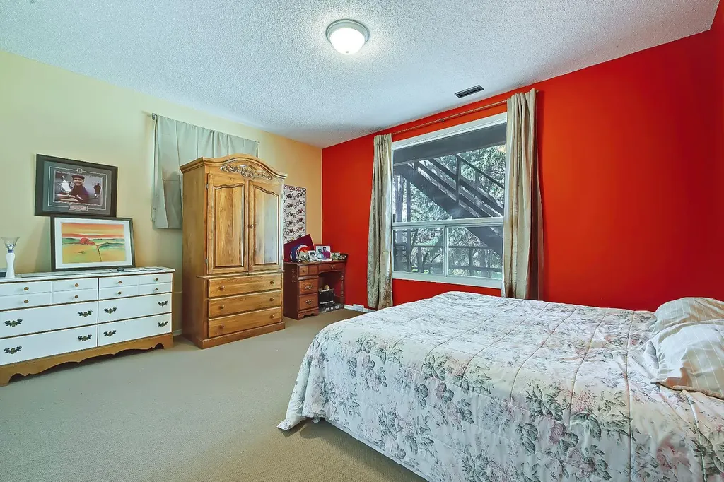 75 Anatapi Lane SW Calgary AB T3H 4G2