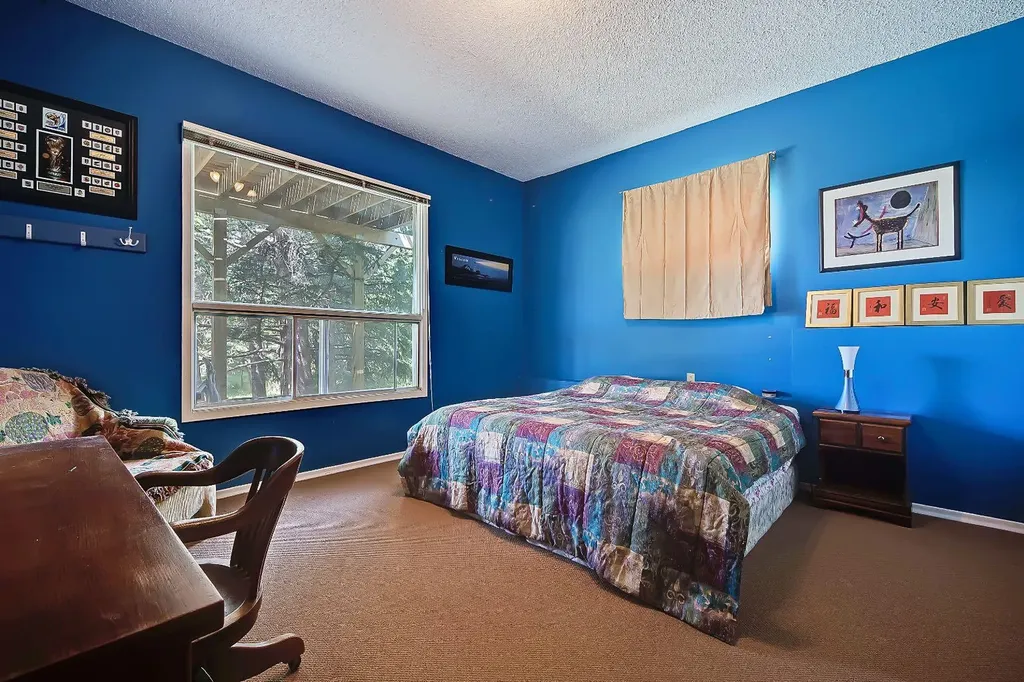 75 Anatapi Lane SW Calgary AB T3H 4G2