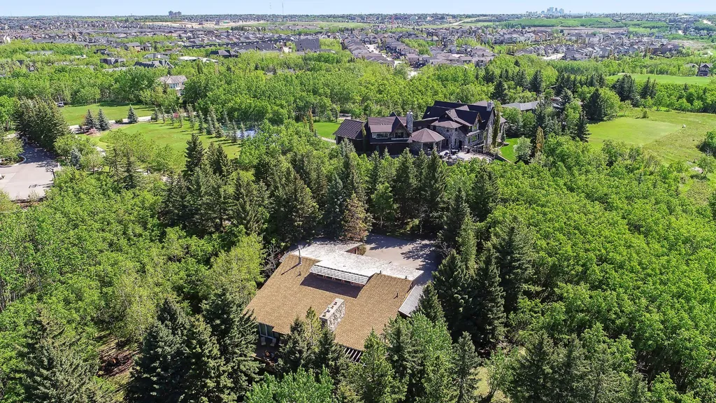 75 Anatapi Lane SW Calgary AB T3H 4G2