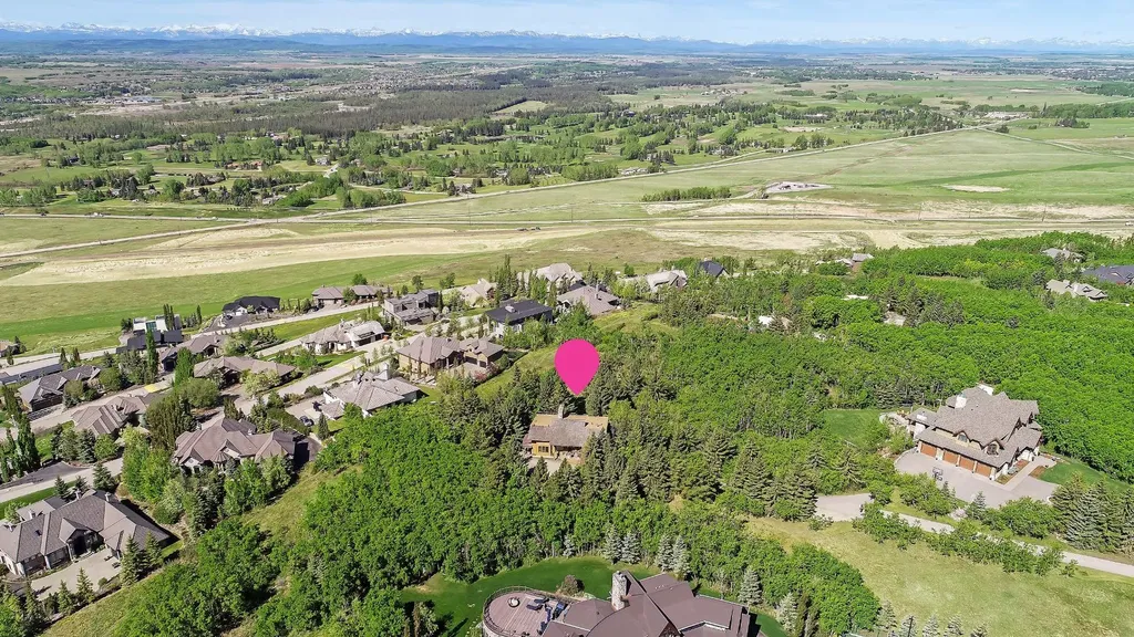75 Anatapi Lane SW Calgary AB T3H 4G2