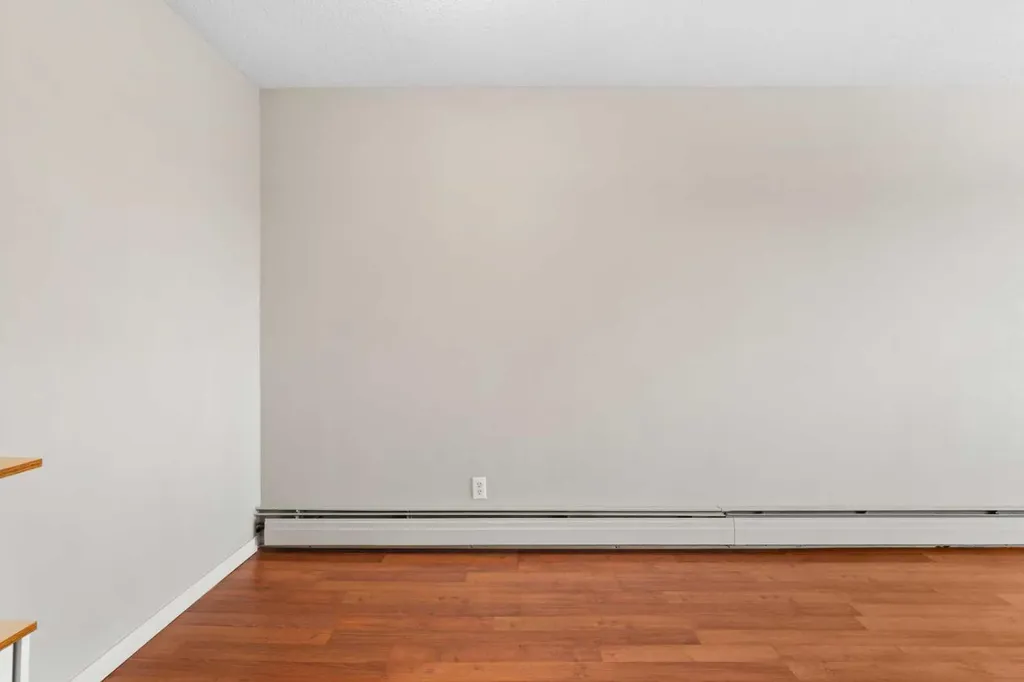 1513 26 Avenue SW Calgary AB T2T 1C4