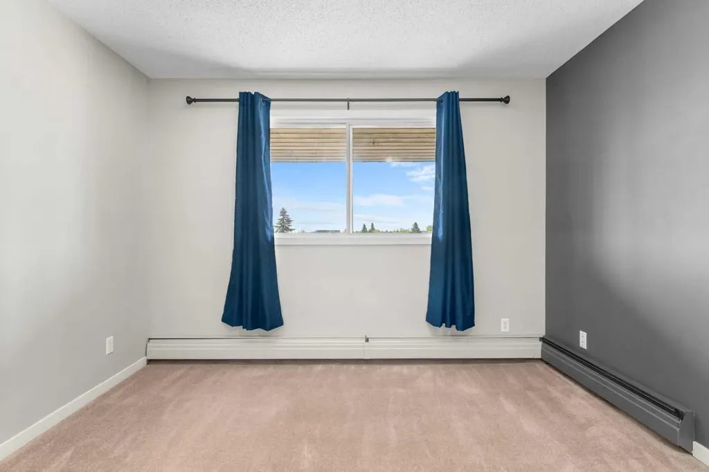 1513 26 Avenue SW Calgary AB T2T 1C4