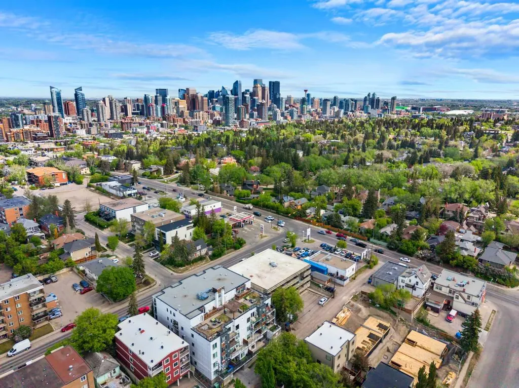 1513 26 Avenue SW Calgary AB T2T 1C4
