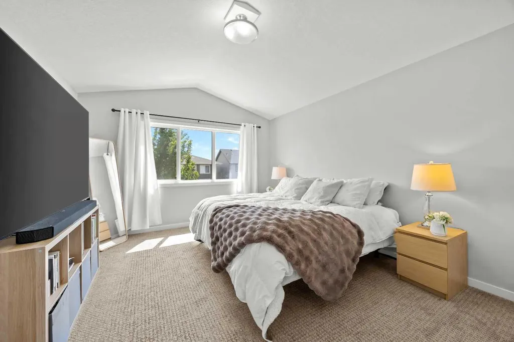 123 Masters Rise SE Calgary AB T3M 2L5