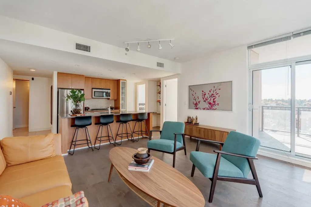 1118 12 Avenue SW Calgary AB T2R 0P4