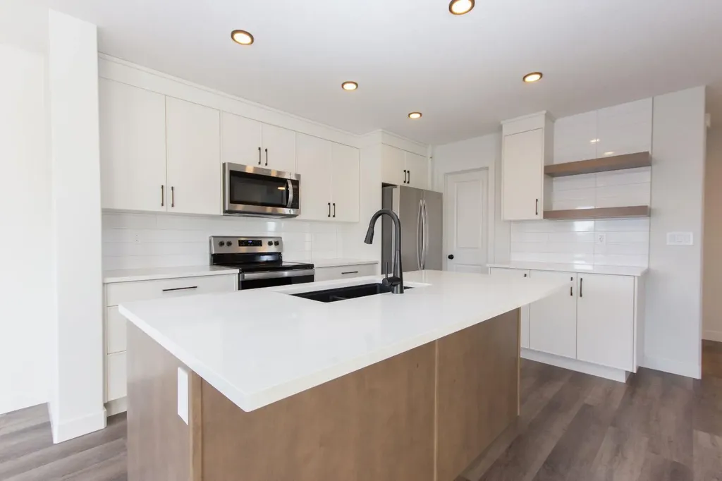 245 Turnbull Close Red Deer AB T4P 3H6