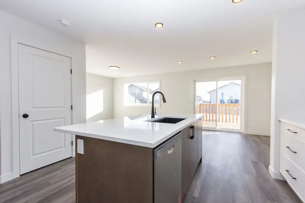 245 Turnbull Close Red Deer AB T4P 3H6