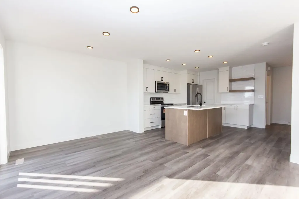 245 Turnbull Close Red Deer AB T4P 3H6