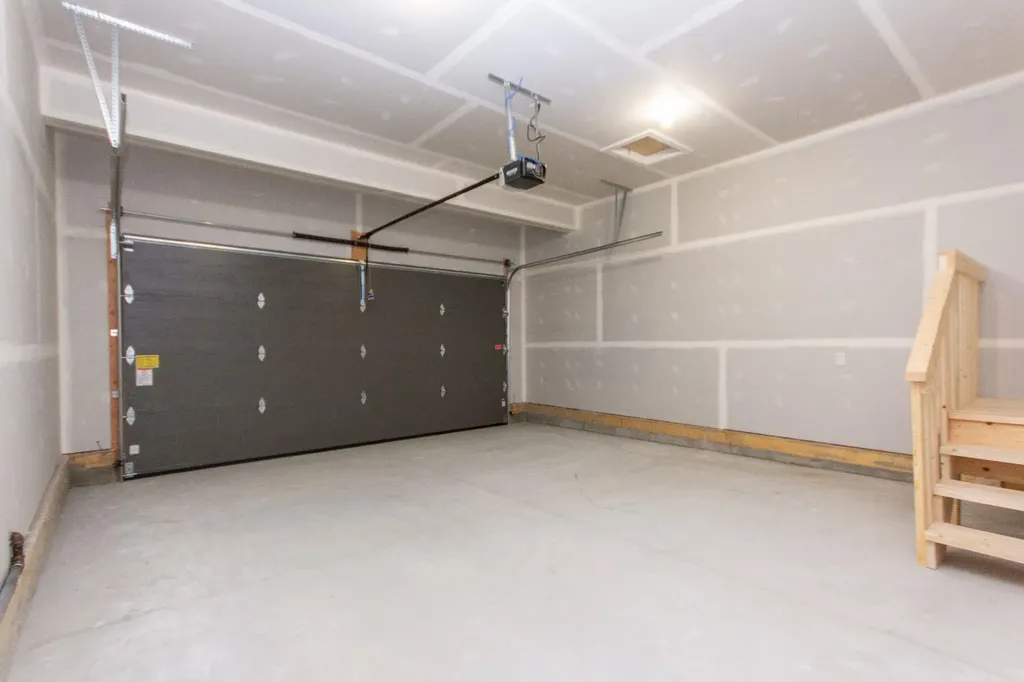 245 Turnbull Close Red Deer AB T4P 3H6