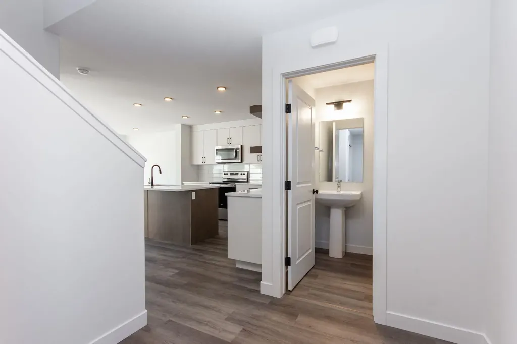 245 Turnbull Close Red Deer AB T4P 3H6