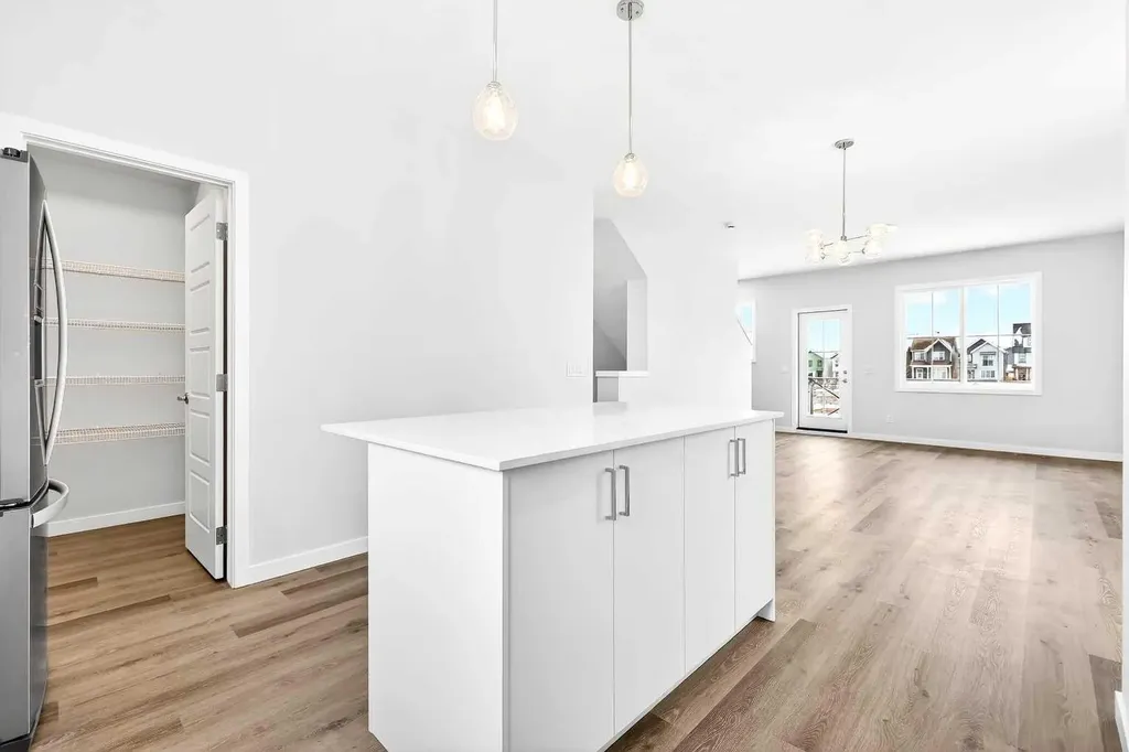 40 Creekside Way SW Calgary AB T2X 6E2