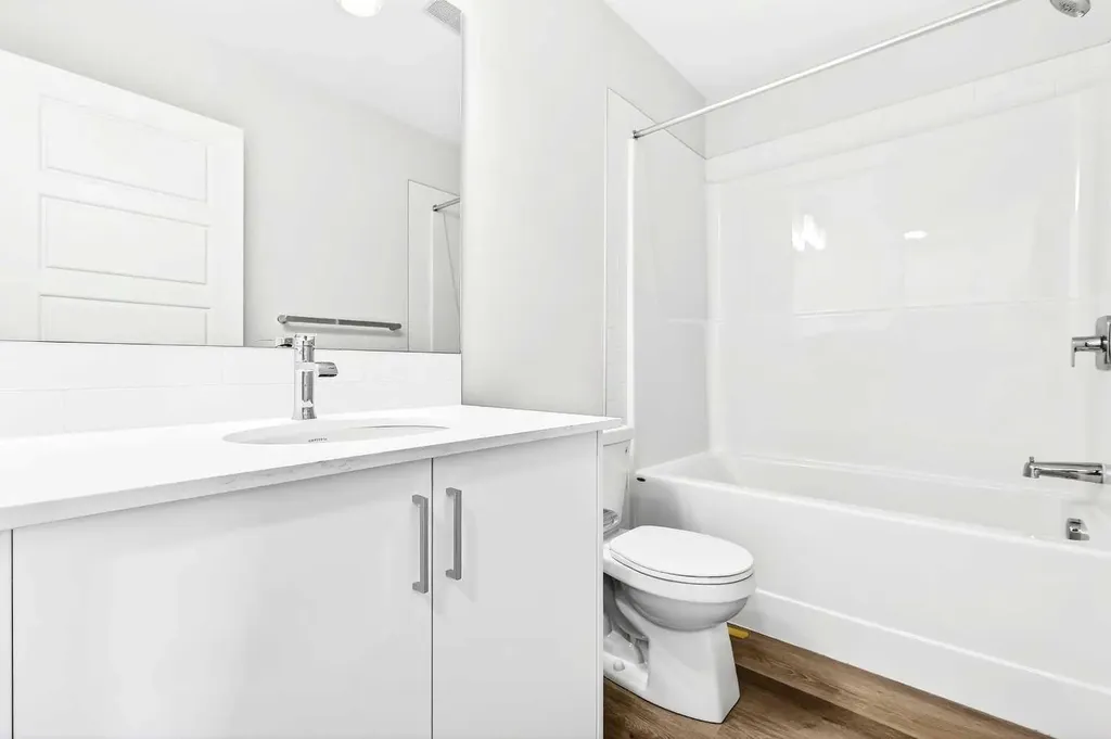 40 Creekside Way SW Calgary AB T2X 6E2