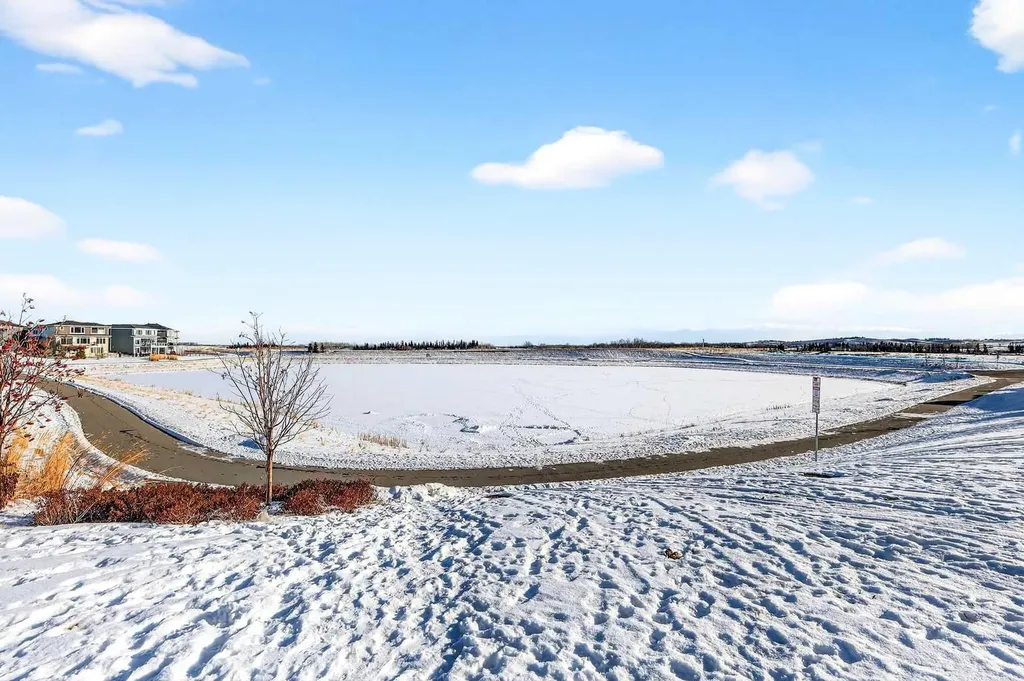40 Creekside Way SW Calgary AB T2X 6E2