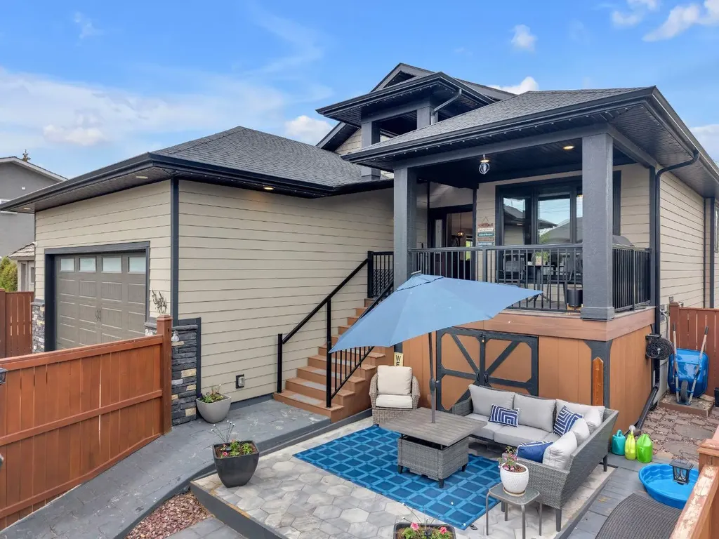 5052 Lakeshore Drive Sylvan Lake AB T4S 2L7
