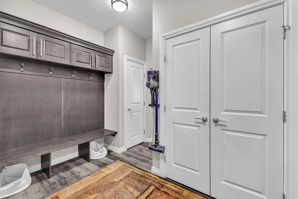 5052 Lakeshore Drive Sylvan Lake AB T4S 2L7