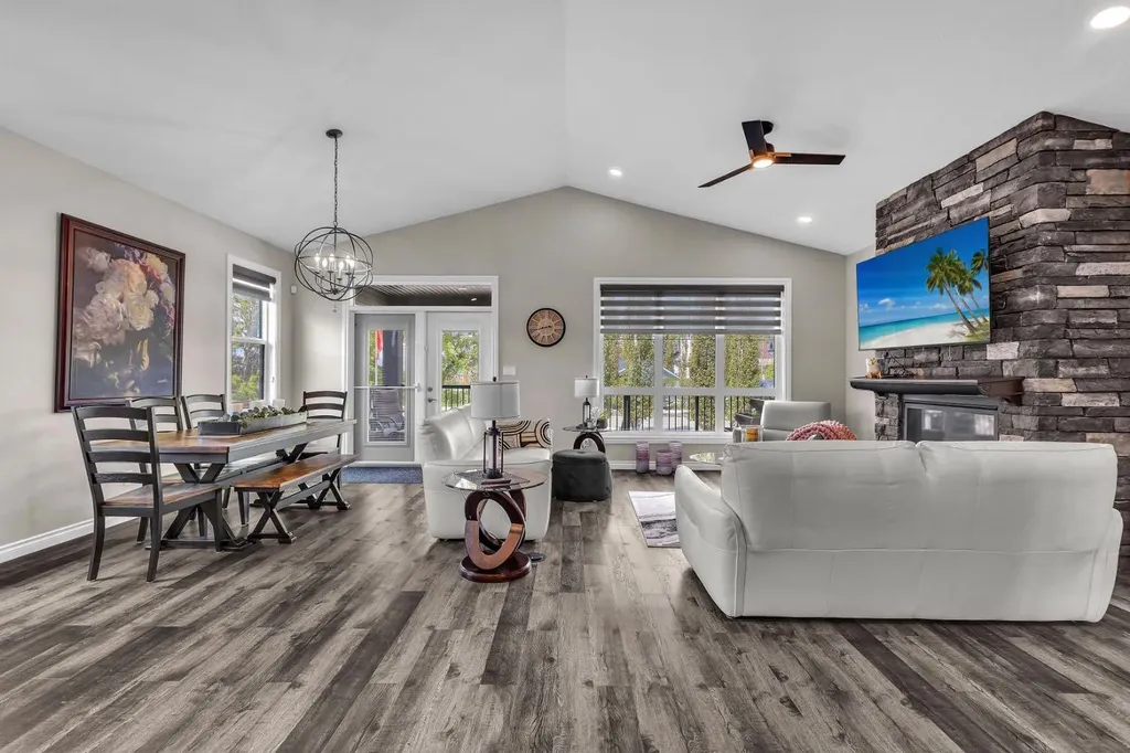 5052 Lakeshore Drive Sylvan Lake AB T4S 2L7