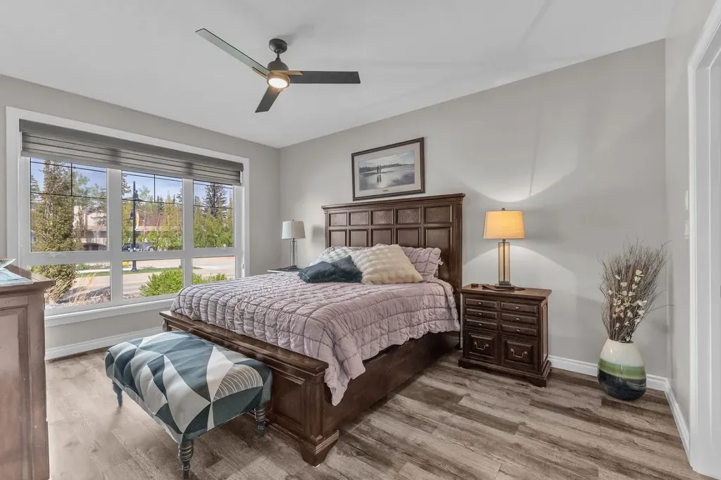 5052 Lakeshore Drive Sylvan Lake AB T4S 2L7