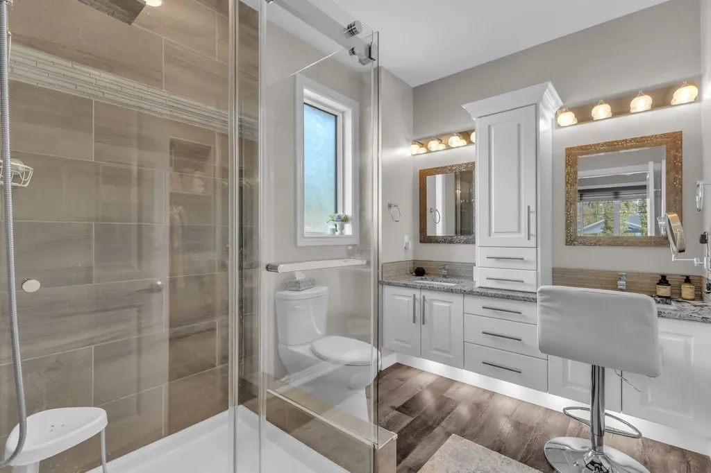 5052 Lakeshore Drive Sylvan Lake AB T4S 2L7