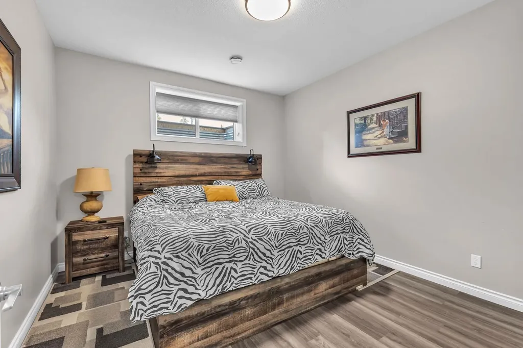 5052 Lakeshore Drive Sylvan Lake AB T4S 2L7
