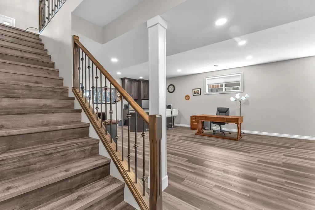 5052 Lakeshore Drive Sylvan Lake AB T4S 2L7