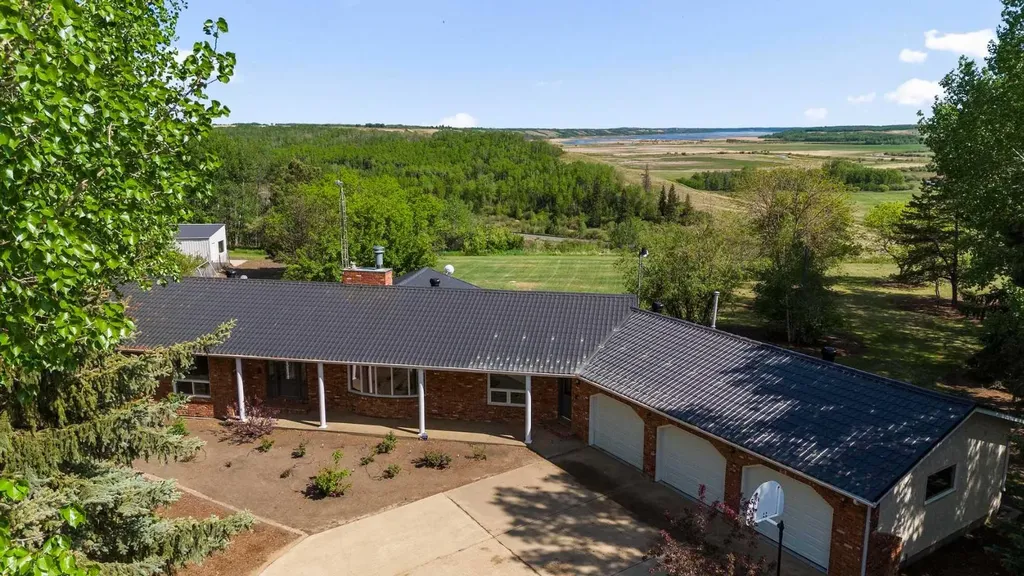 46139 Range Road 205 Rural Camrose County AB T4V 5E3