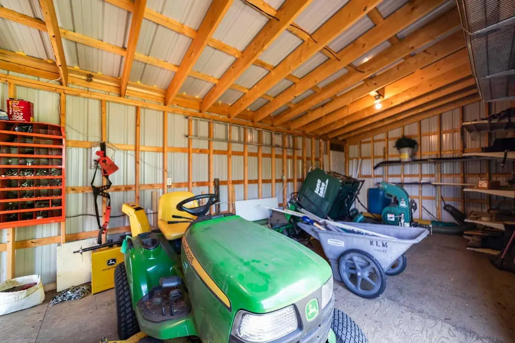 46139 Range Road 205 Rural Camrose County AB T4V 5E3