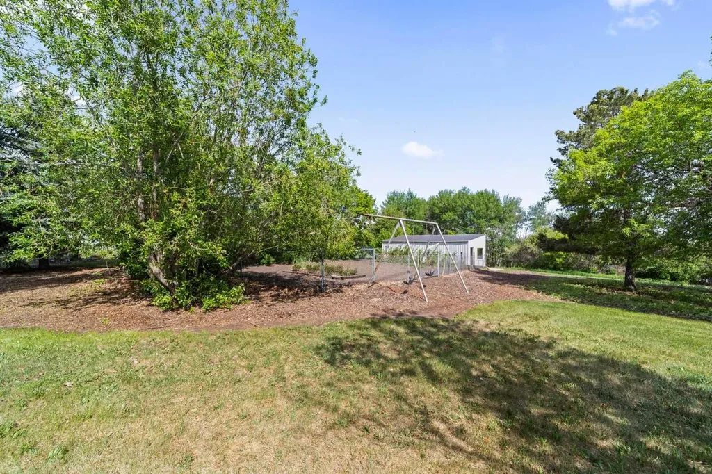 46139 Range Road 205 Rural Camrose County AB T4V 5E3