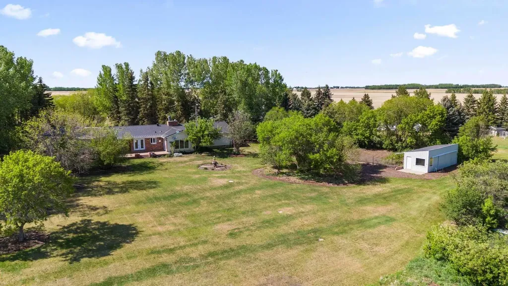 46139 Range Road 205 Rural Camrose County AB T4V 5E3