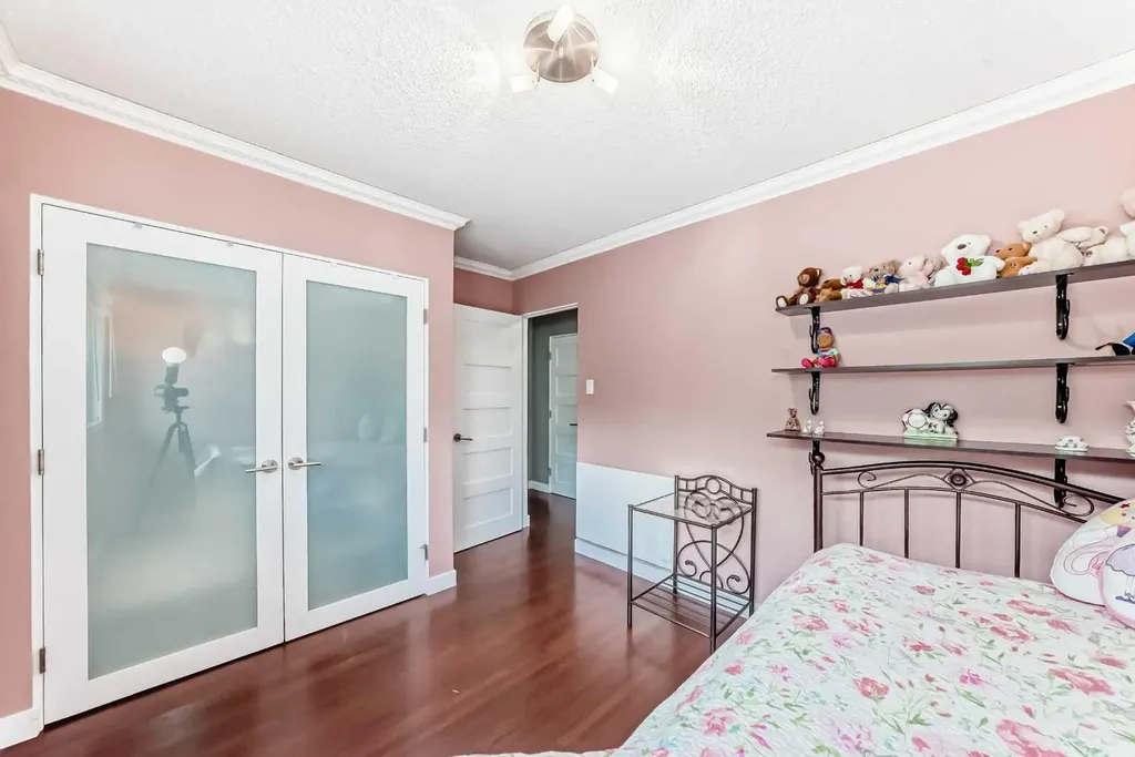 10412 Willowcrest Road SE Calgary AB T2J 1P1