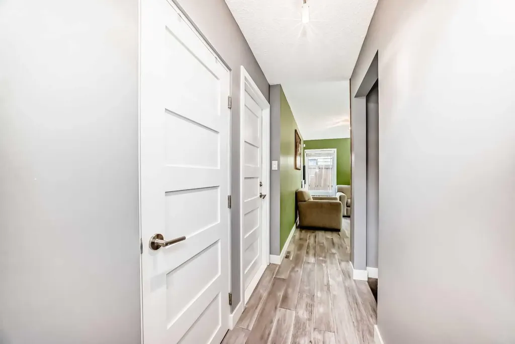 10412 Willowcrest Road SE Calgary AB T2J 1P1