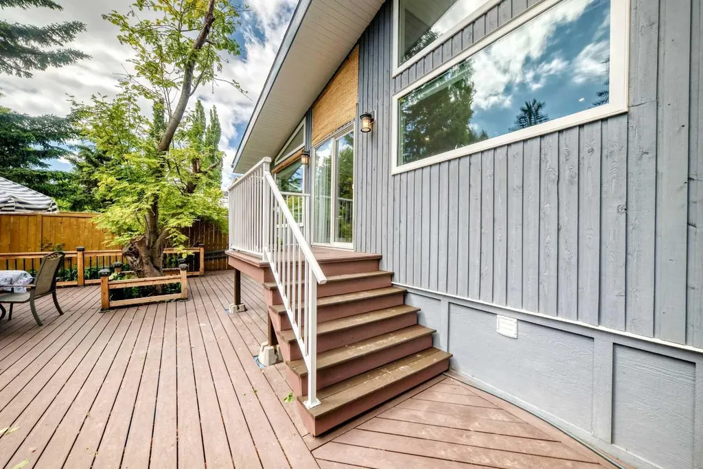 10412 Willowcrest Road SE Calgary AB T2J 1P1