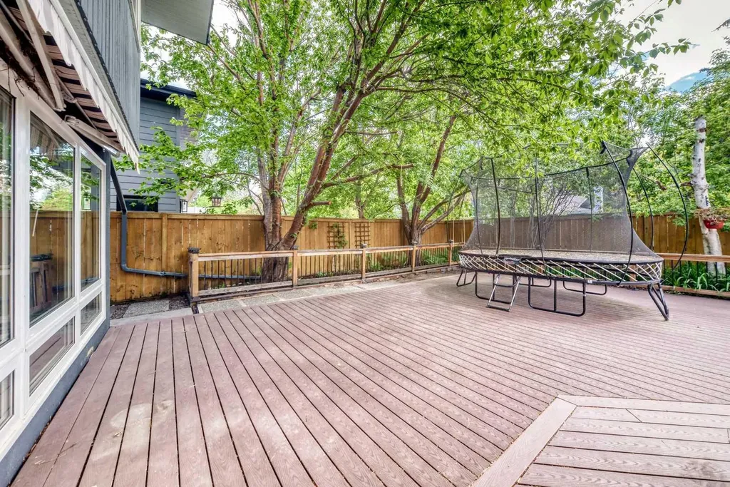 10412 Willowcrest Road SE Calgary AB T2J 1P1