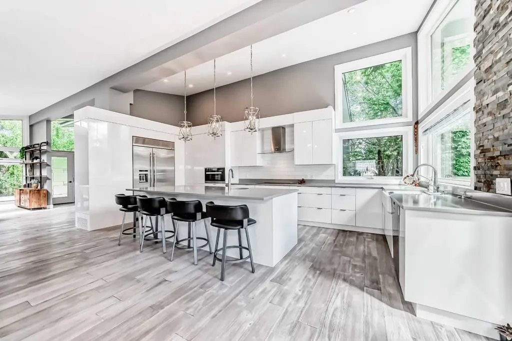 10412 Willowcrest Road SE Calgary AB T2J 1P1