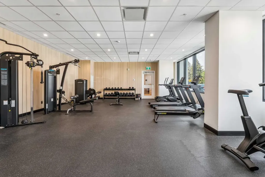 730 2 Avenue SW Calgary AB T2P 1R8