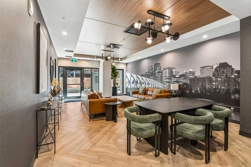 730 2 Avenue SW Calgary AB T2P 1R8