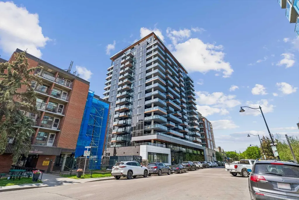 730 2 Avenue SW Calgary AB T2P 1R8