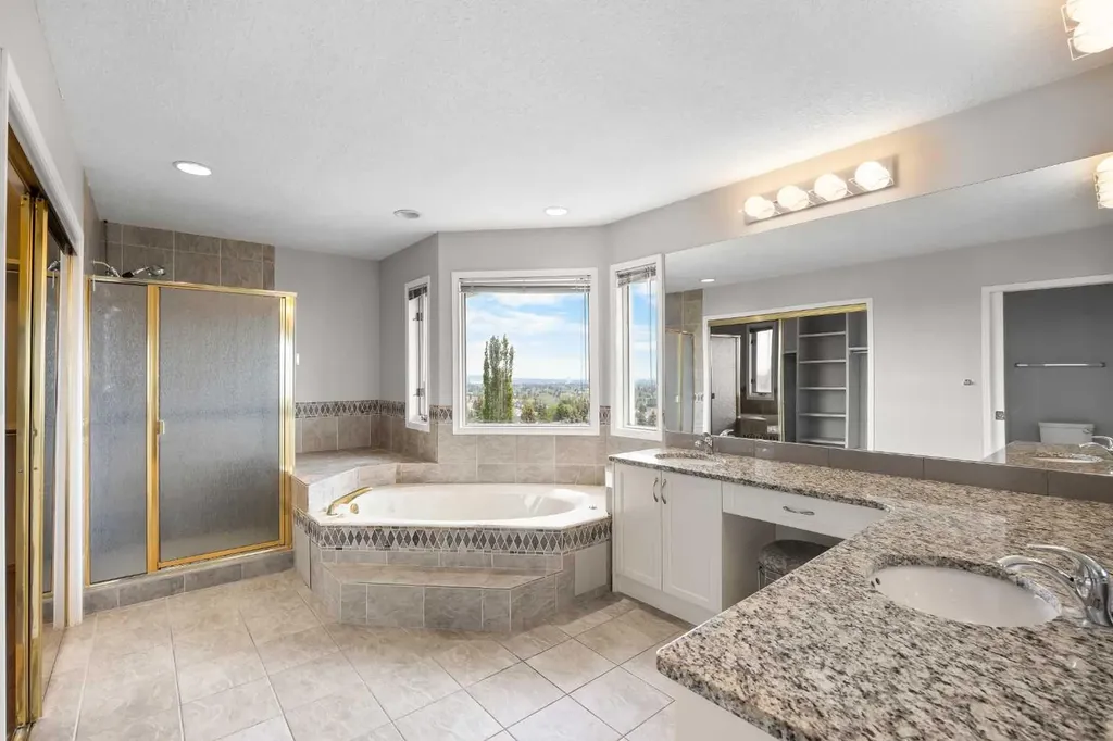 2740 Signal Ridge View SW Calgary AB T3H 2J5