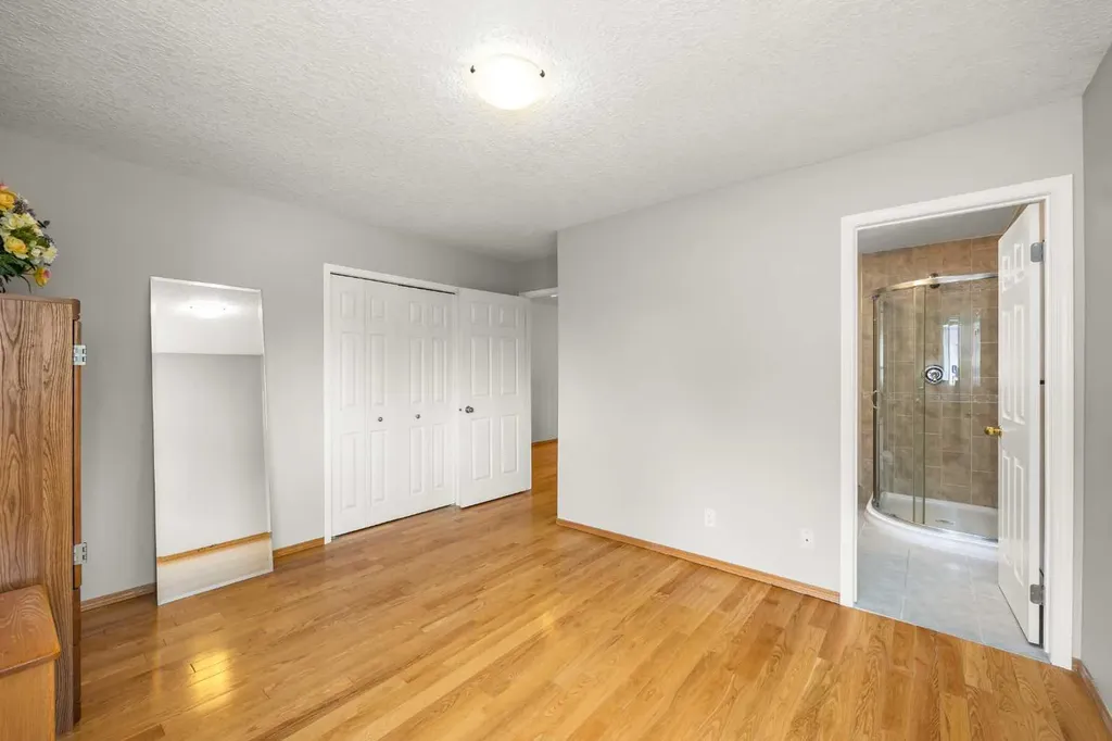 2740 Signal Ridge View SW Calgary AB T3H 2J5