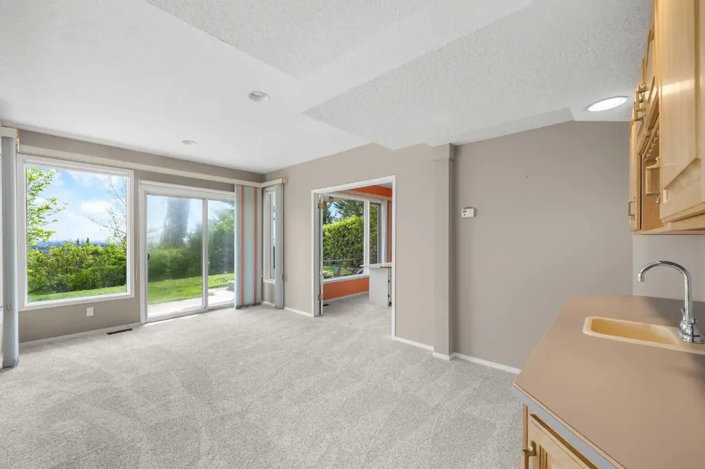 2740 Signal Ridge View SW Calgary AB T3H 2J5