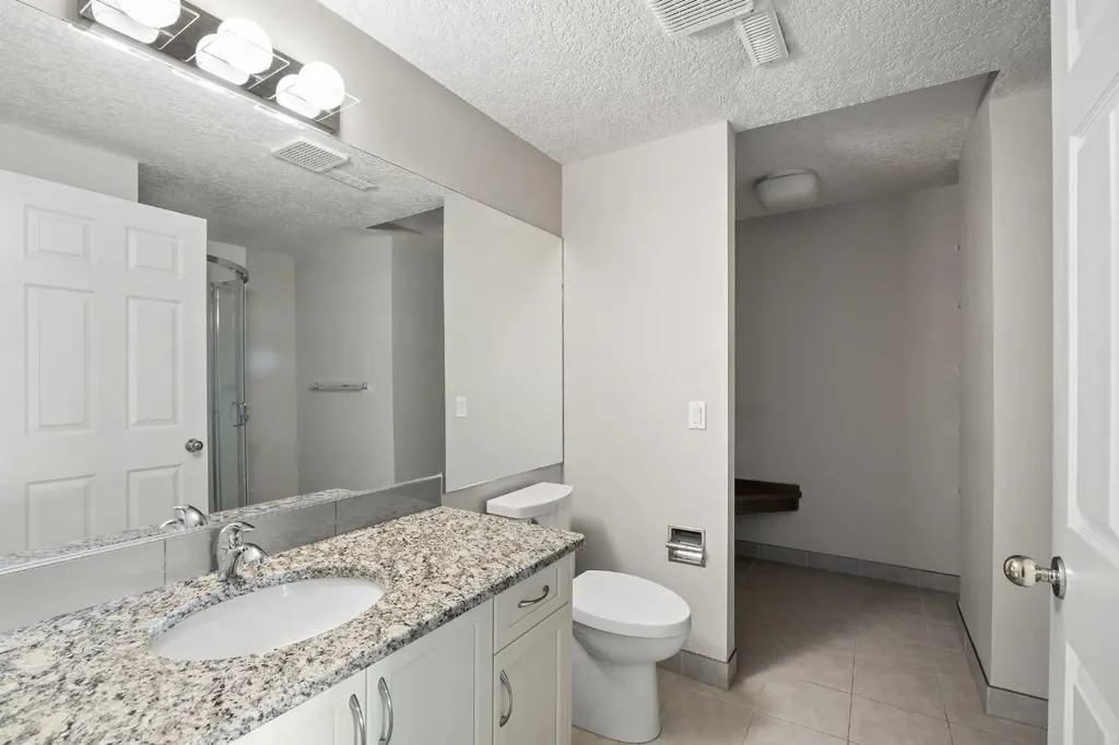 2740 Signal Ridge View SW Calgary AB T3H 2J5