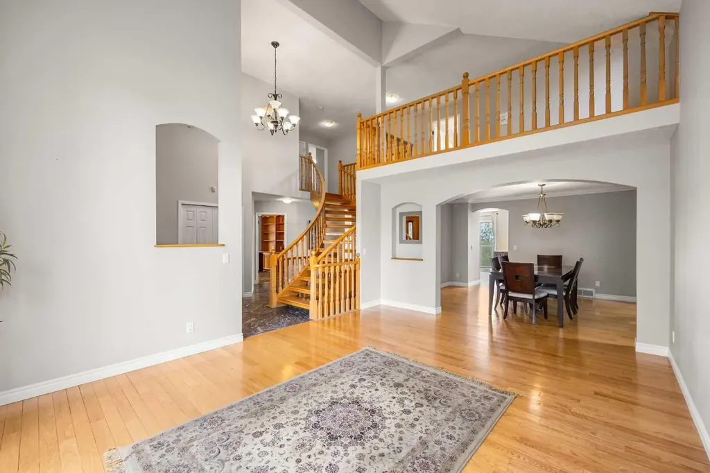 2740 Signal Ridge View SW Calgary AB T3H 2J5